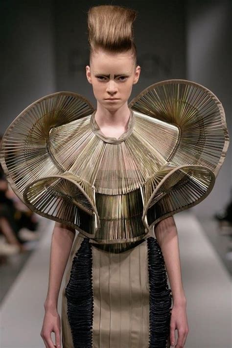 intense fashions|extreme fashion artists.